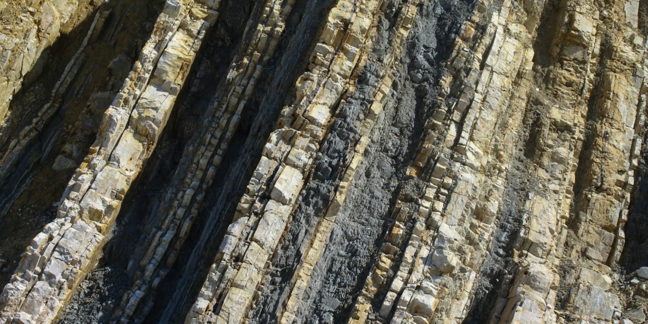 https://www.louisdavidbenyayer.com/wp-content/uploads/2026/08/simon-WAZ6JZ-BqzE-unsplash-1280x640.jpg